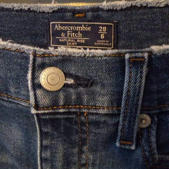 Abercrombie & Fitch Distresses Denim Skirt Size 28/6 - Picture 3 of 3